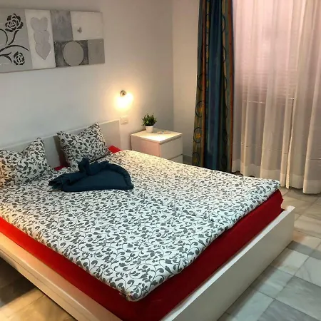 Ground Floor No 5 With Fantastic Heated Pool Close To The Sea, Gardensite Apartment Arona (Tenerife)