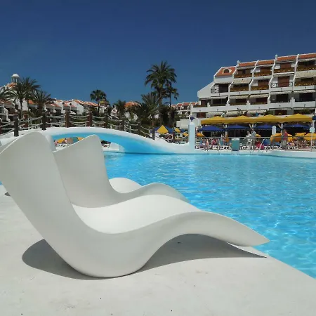 Ground Floor No 5 With Fantastic Heated Pool Close To The Sea, Gardensite Apartment *