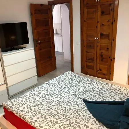 Ground Floor No 5 With Fantastic Heated Pool Close To The Sea, Gardensite Apartment